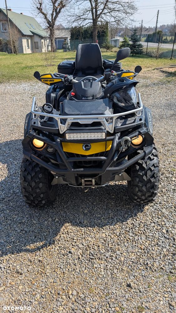 Can-Am Outlander - 2