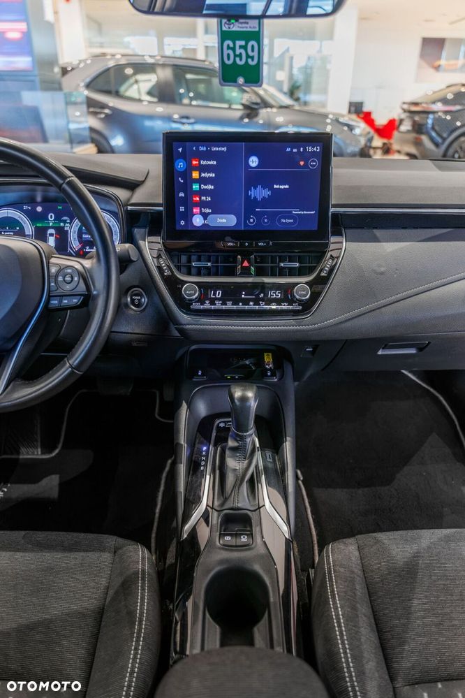 Toyota Corolla 1.8 Hybrid Comfort - 29