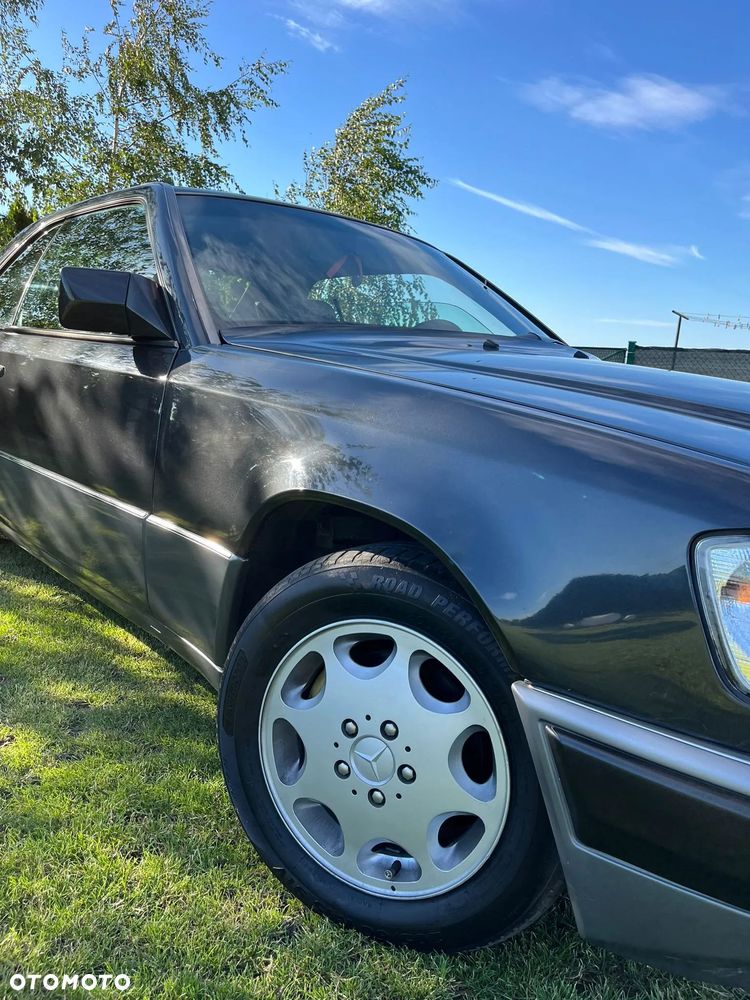 Mercedes-Benz W124 (1984-1993) - 16