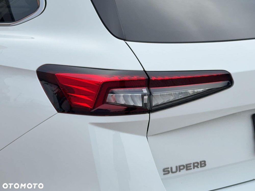 Skoda Superb 2.0 TDI SCR 4x4 Selection DSG - 12