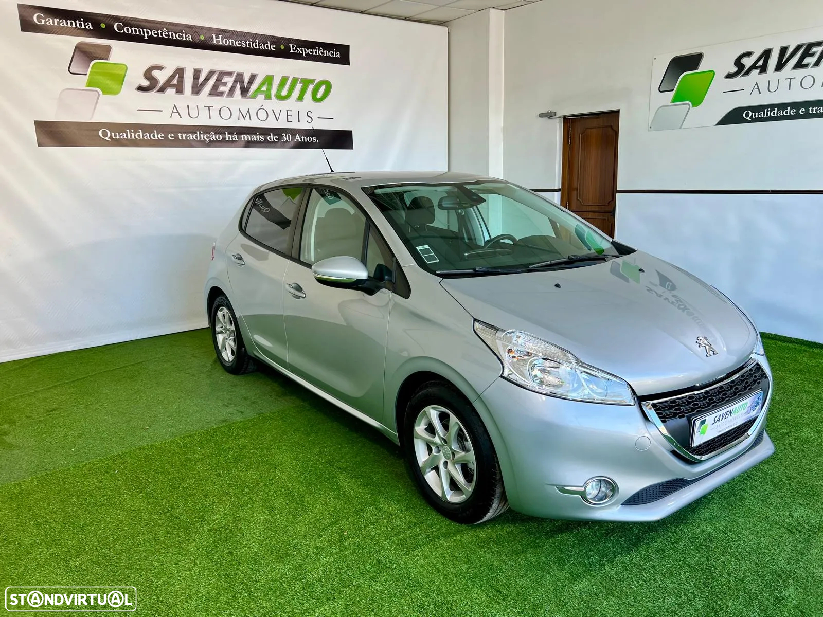 Peugeot 208 1.4 HDi Active - 2
