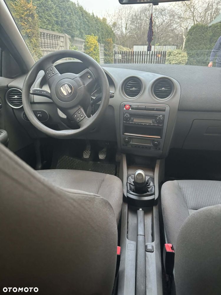 Seat Ibiza 1.4 16V Reference - 7