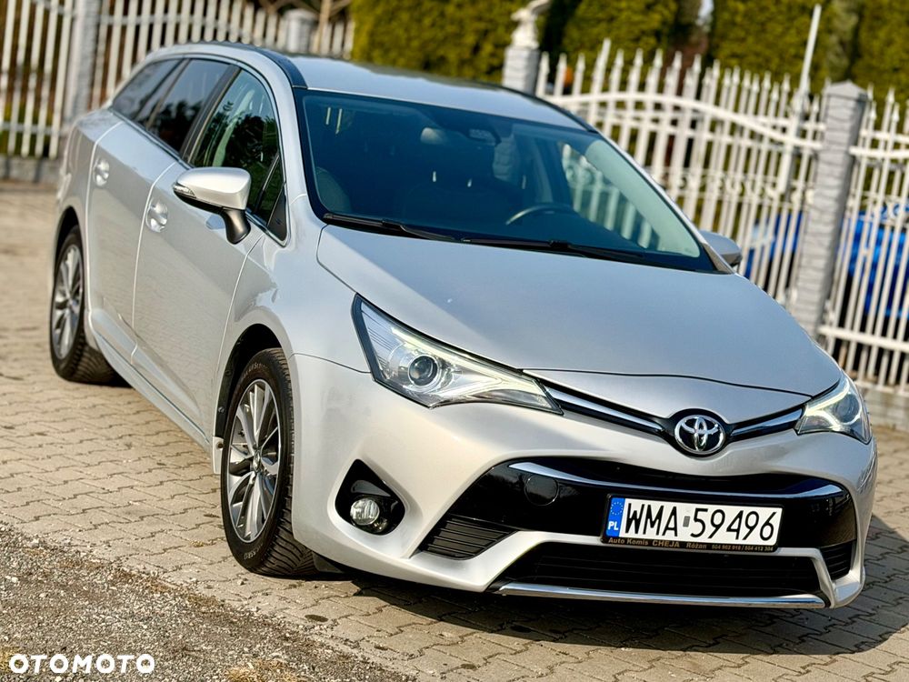 Toyota Avensis 2.0 D-4D Prestige - 24