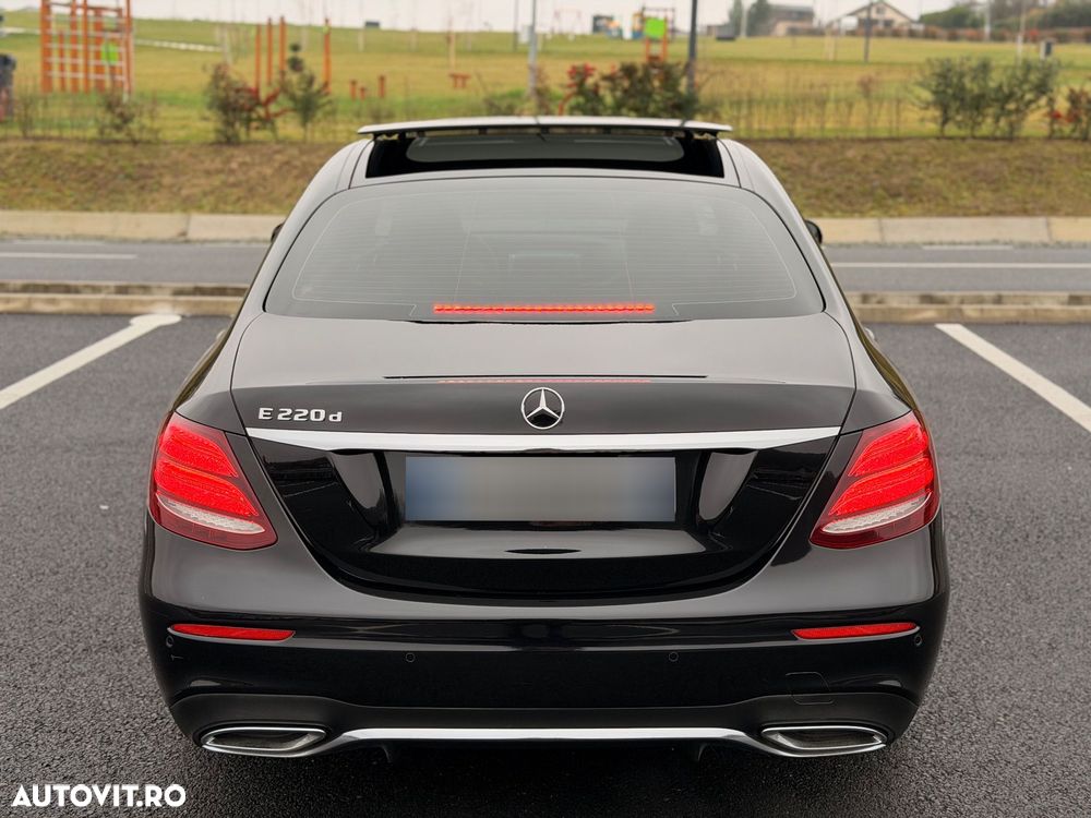 Mercedes-Benz E 220 d T 9G-TRONIC AMG Line - 21