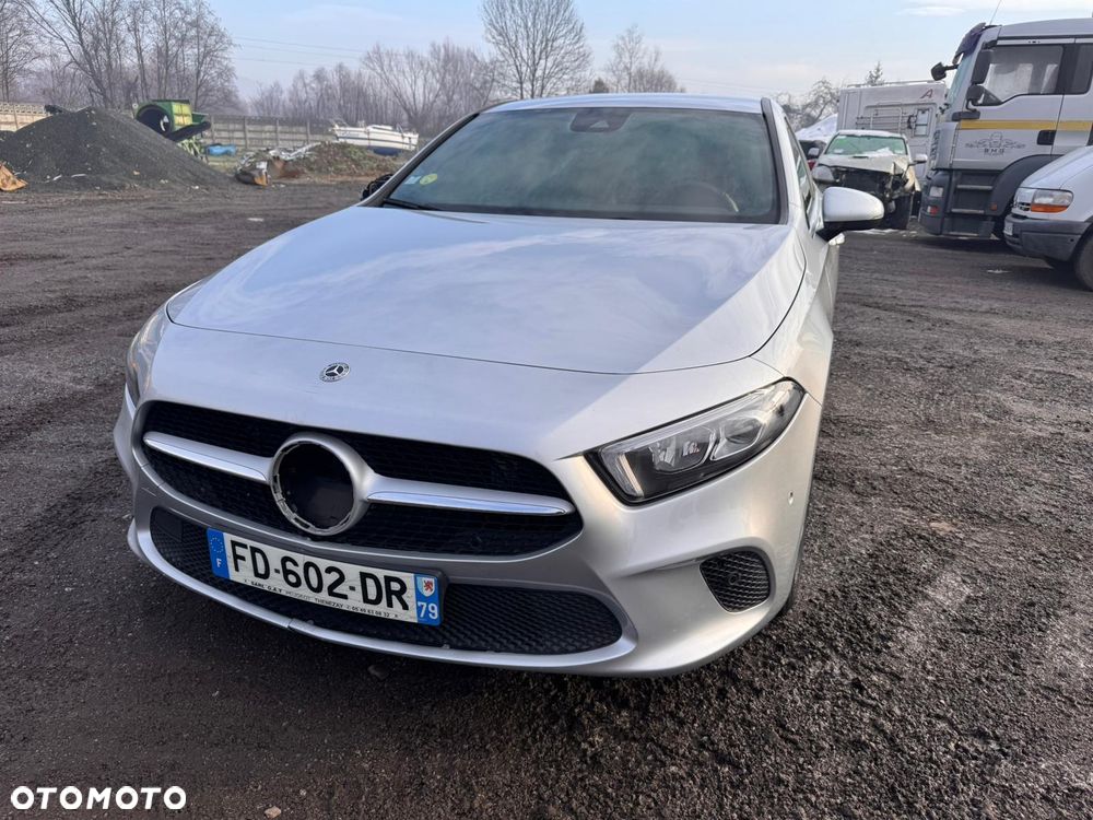 Mercedes-Benz Klasa A 180 d Edition 1 7G-DCT - 6