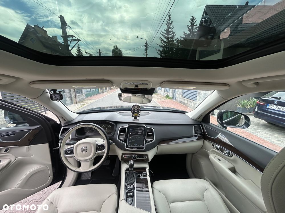 Volvo XC 90 T6 AWD Geartronic Momentum - 11