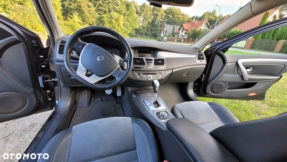 Renault Laguna dCi 175 FAP GT - 19