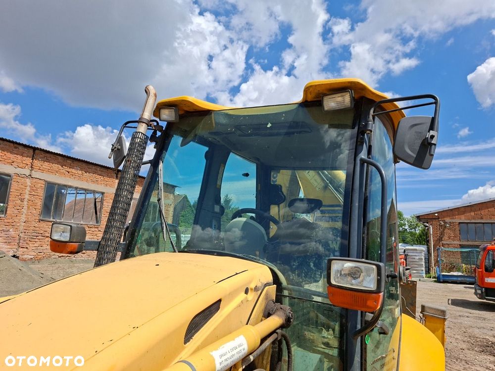 Komatsu Wb 97 R-5E0 4X4 - 36