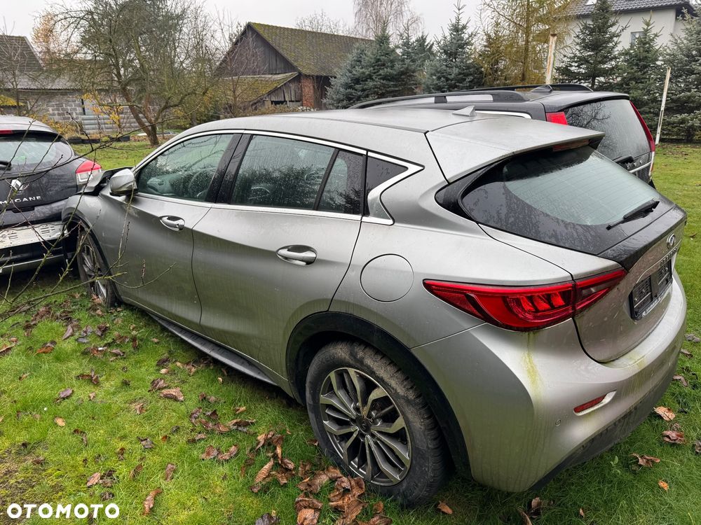 Infiniti Q30 1.5d Premium - 4