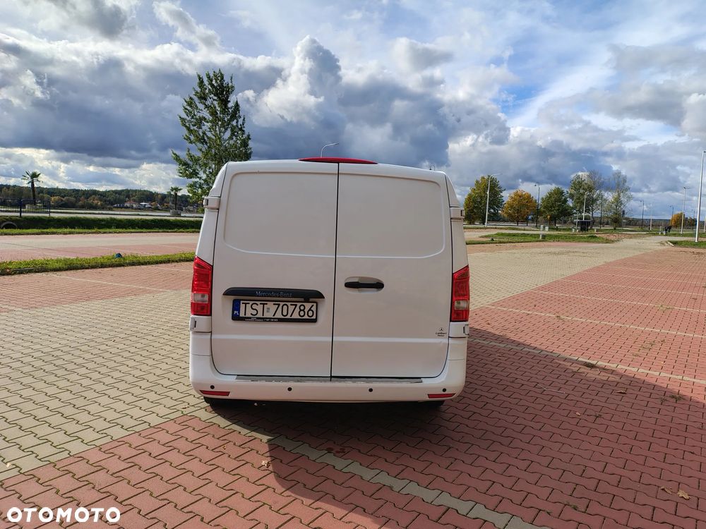 Mercedes-Benz VITO - 11