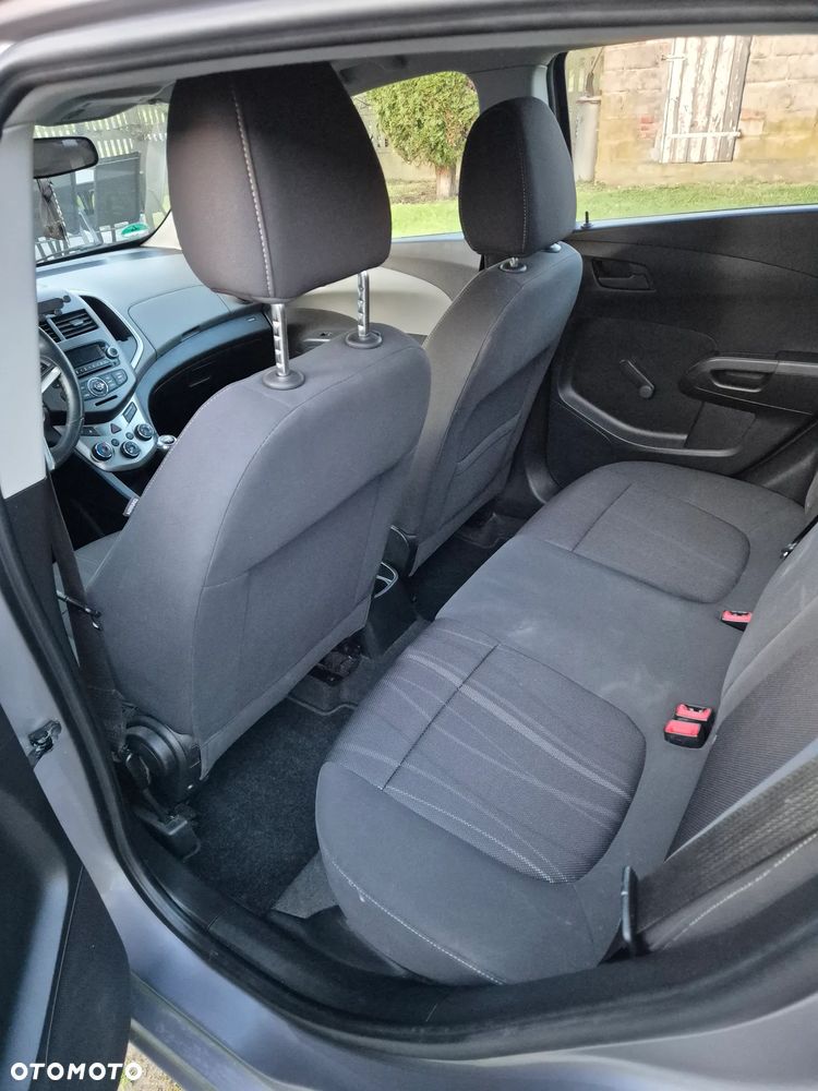 Chevrolet Aveo 1.2 LT+ - 10
