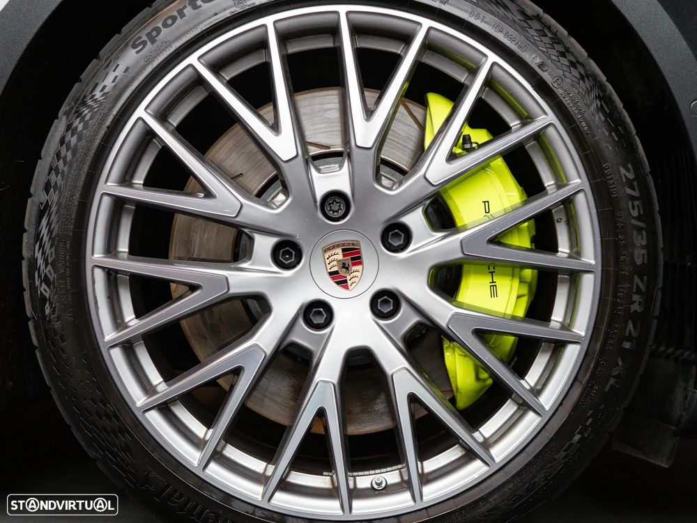 Porsche Panamera 4S E-Hybrid - 43