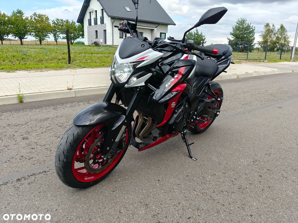 Suzuki GSX - 5