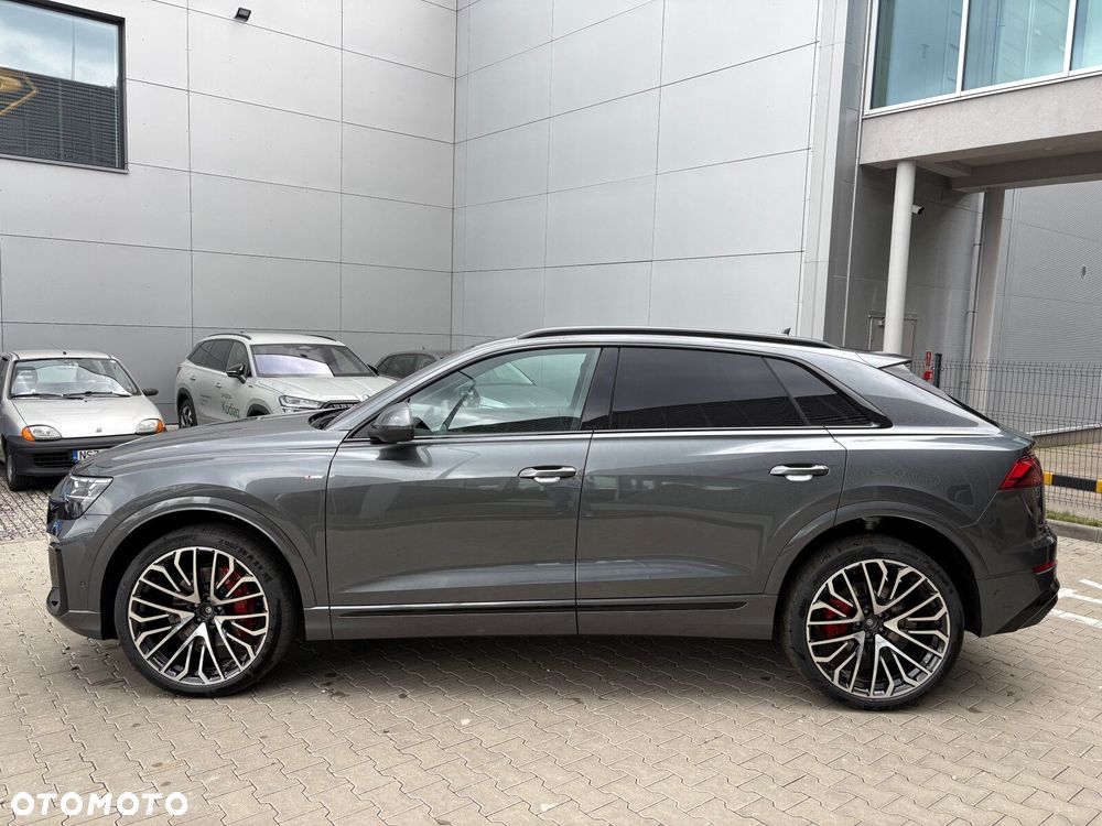 Audi Q8 - 4