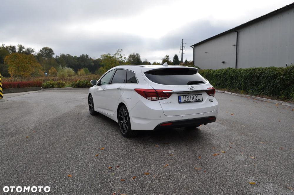 Hyundai i40 Kombi blue 1.6 CRDi DCT Space Plus - 9