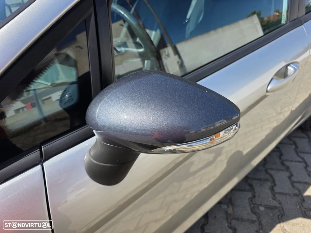 Ford Fiesta 1.25 Techno - 36