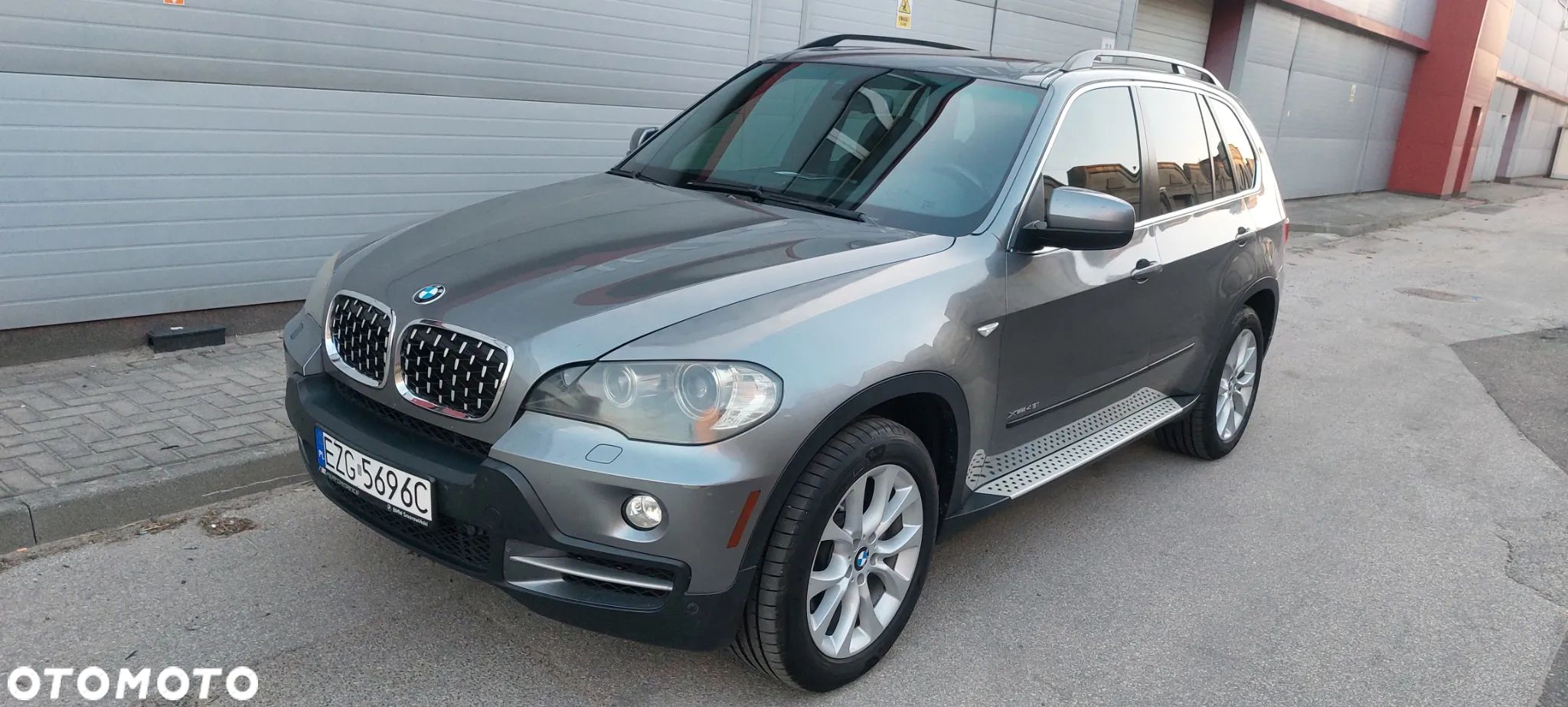 BMW X5 4.8i xDrive - 1