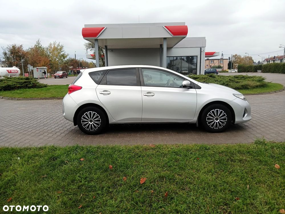 Toyota Auris 1.6 Comfort - 9