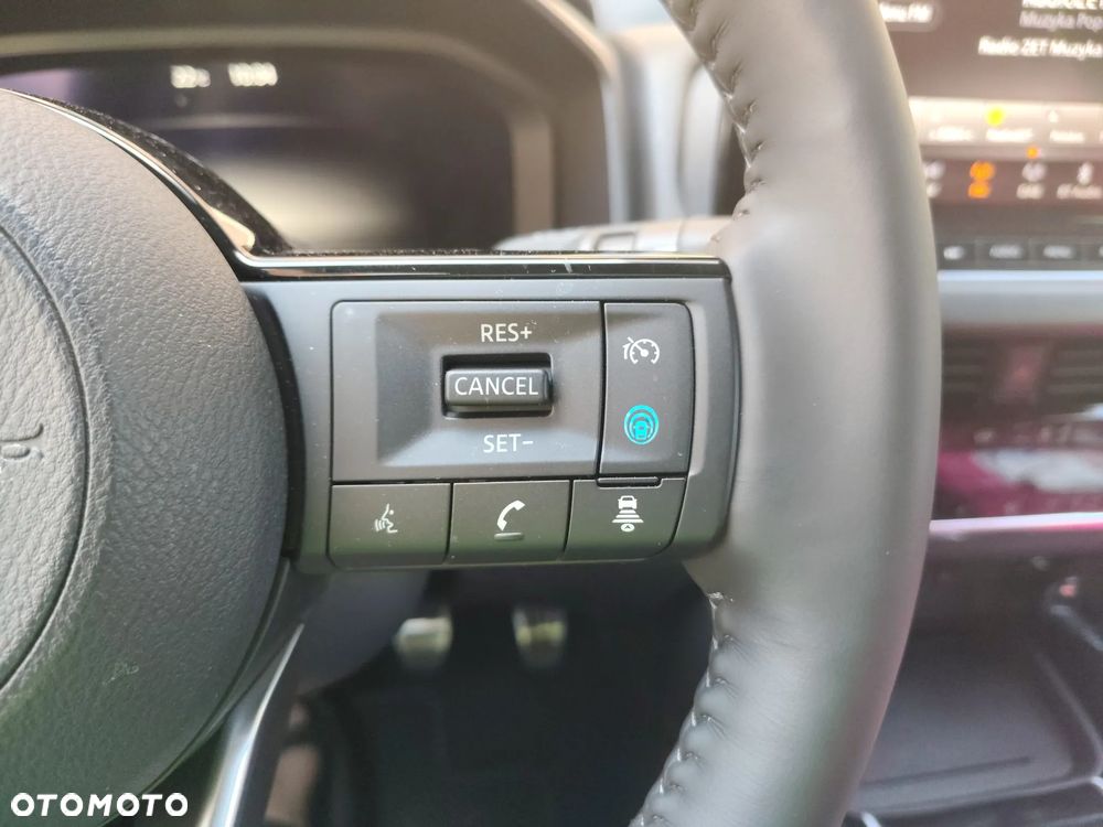 Nissan Qashqai 1.3 DIG-T MHEV Premiere Edition - 11
