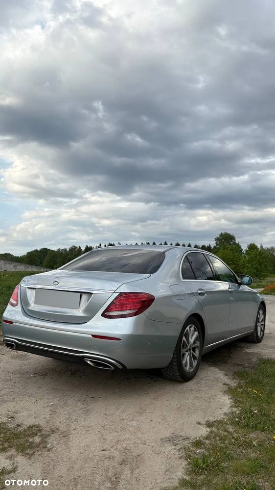 Mercedes-Benz Klasa E - 19