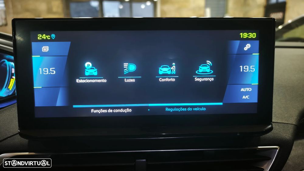 Peugeot 3008 1.6 Hybrid4 GT Line e-EAT8 - 43