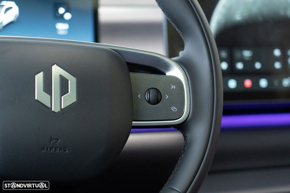 Leapmotor C10 28.4 kWh REEV Design - 30