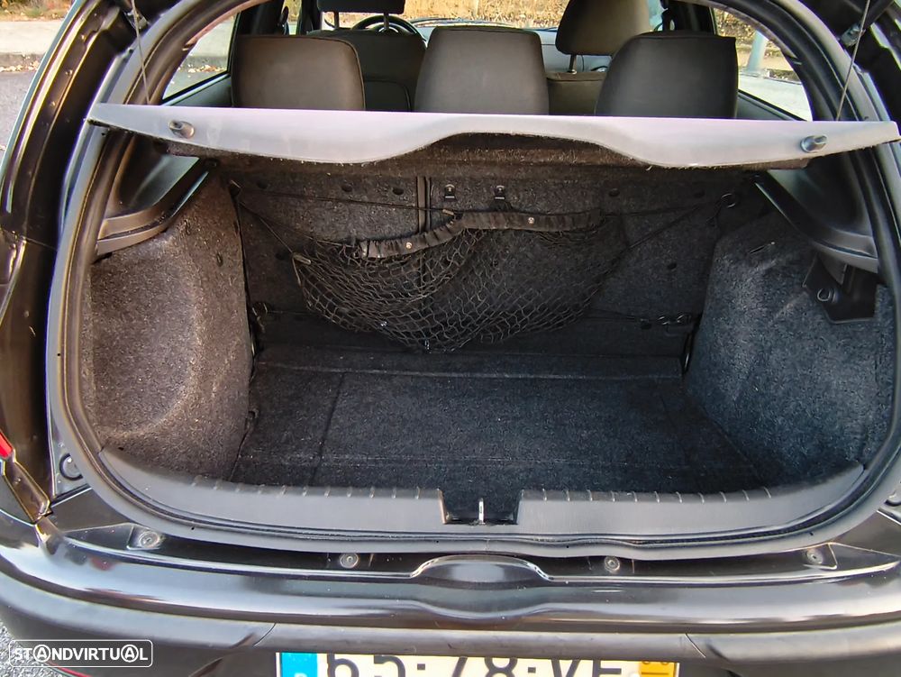 Alfa Romeo 147 1.6 TS - 18