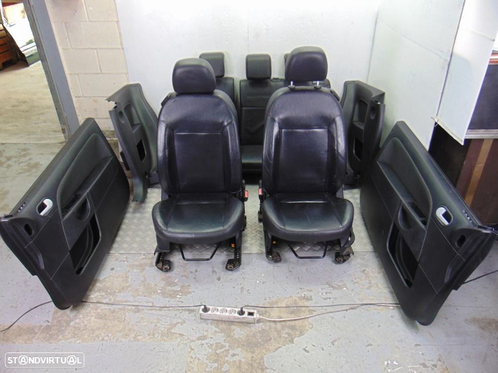 CONJUNTO COMPLETO DE BANCOS FORD FIESTA CBK - 1