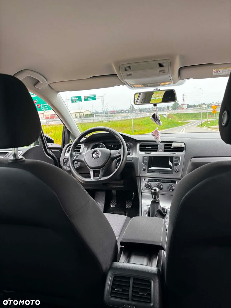 Volkswagen Golf - 8