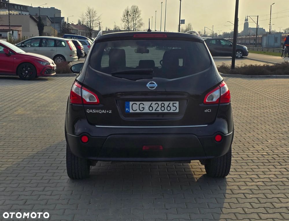 Nissan Qashqai+2 - 8