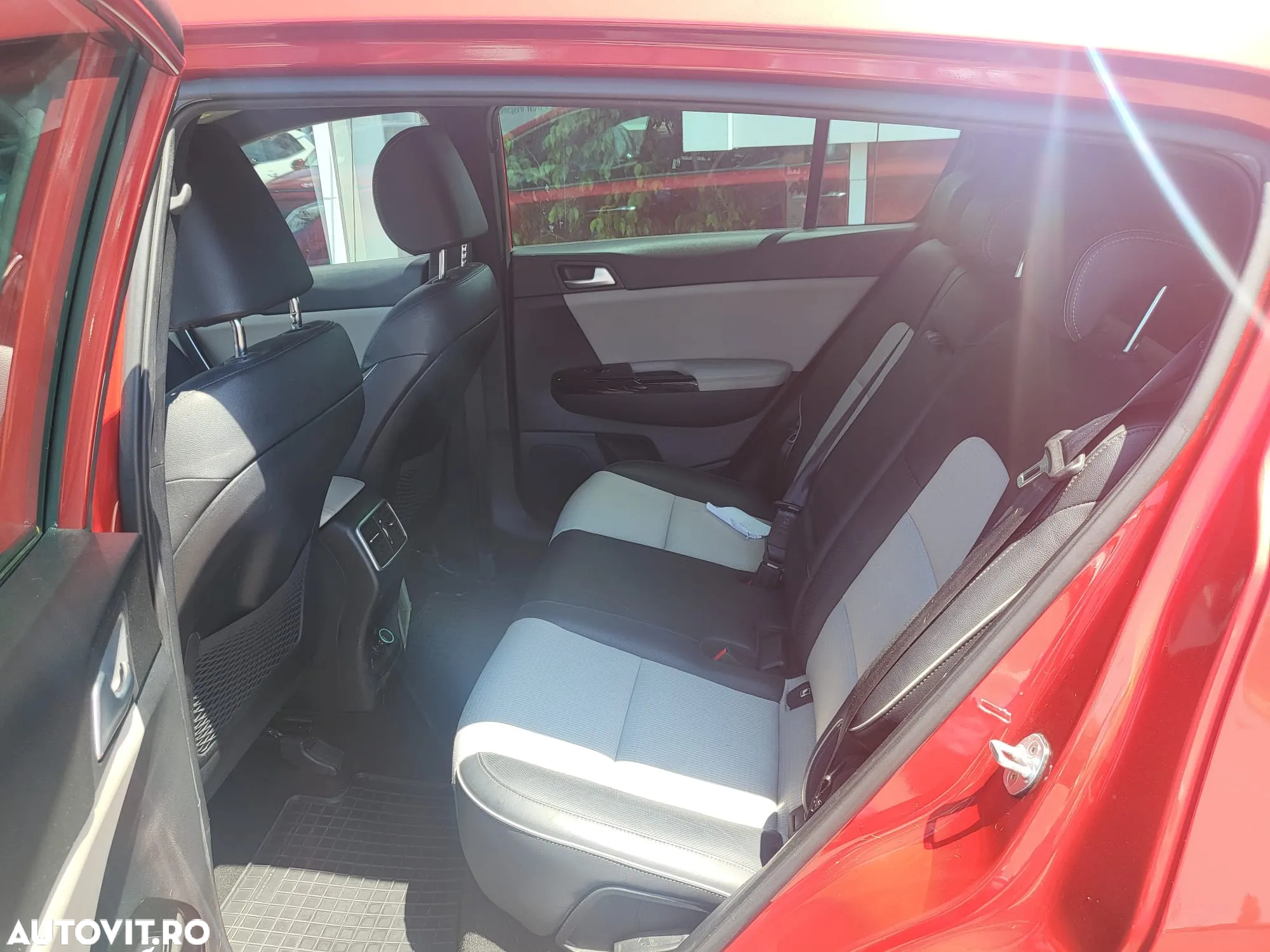 Kia Sportage 1.6 T-GDI 7DCT 4x4 GT Line - 14