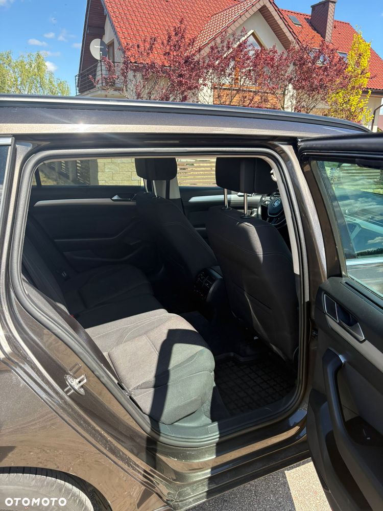 Volkswagen Passat 1.6 TDI BMT Trendline - 8
