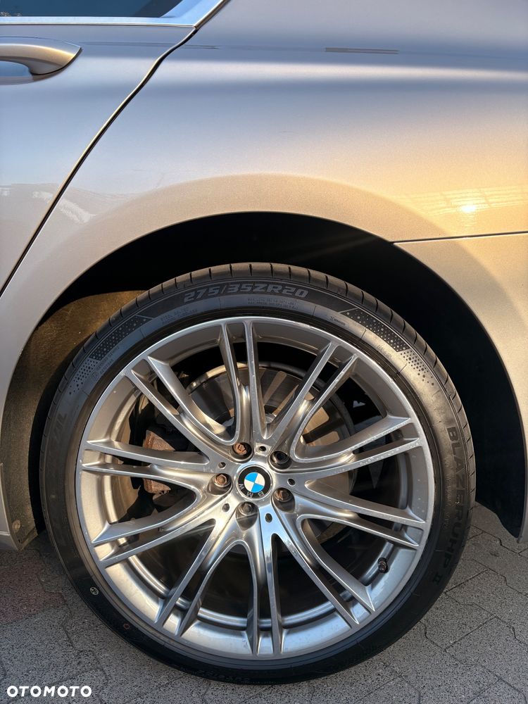 BMW Seria 7 740i - 16