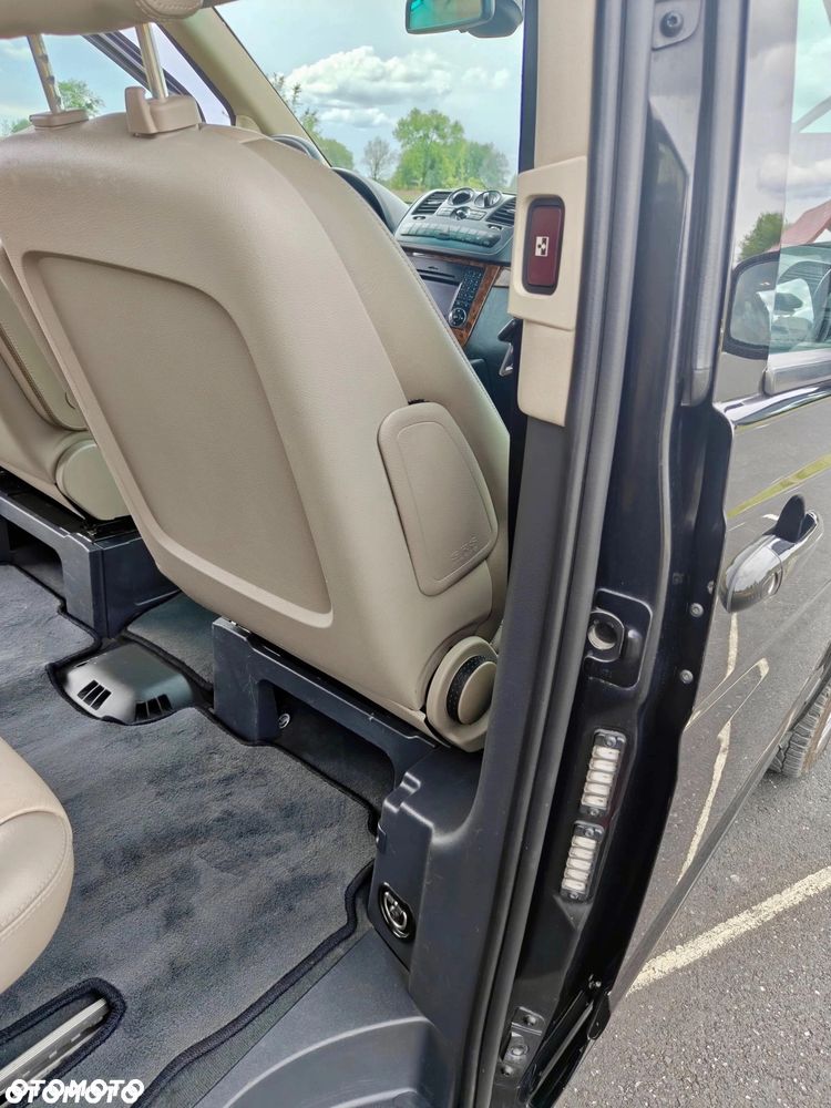 Mercedes-Benz Viano - 23