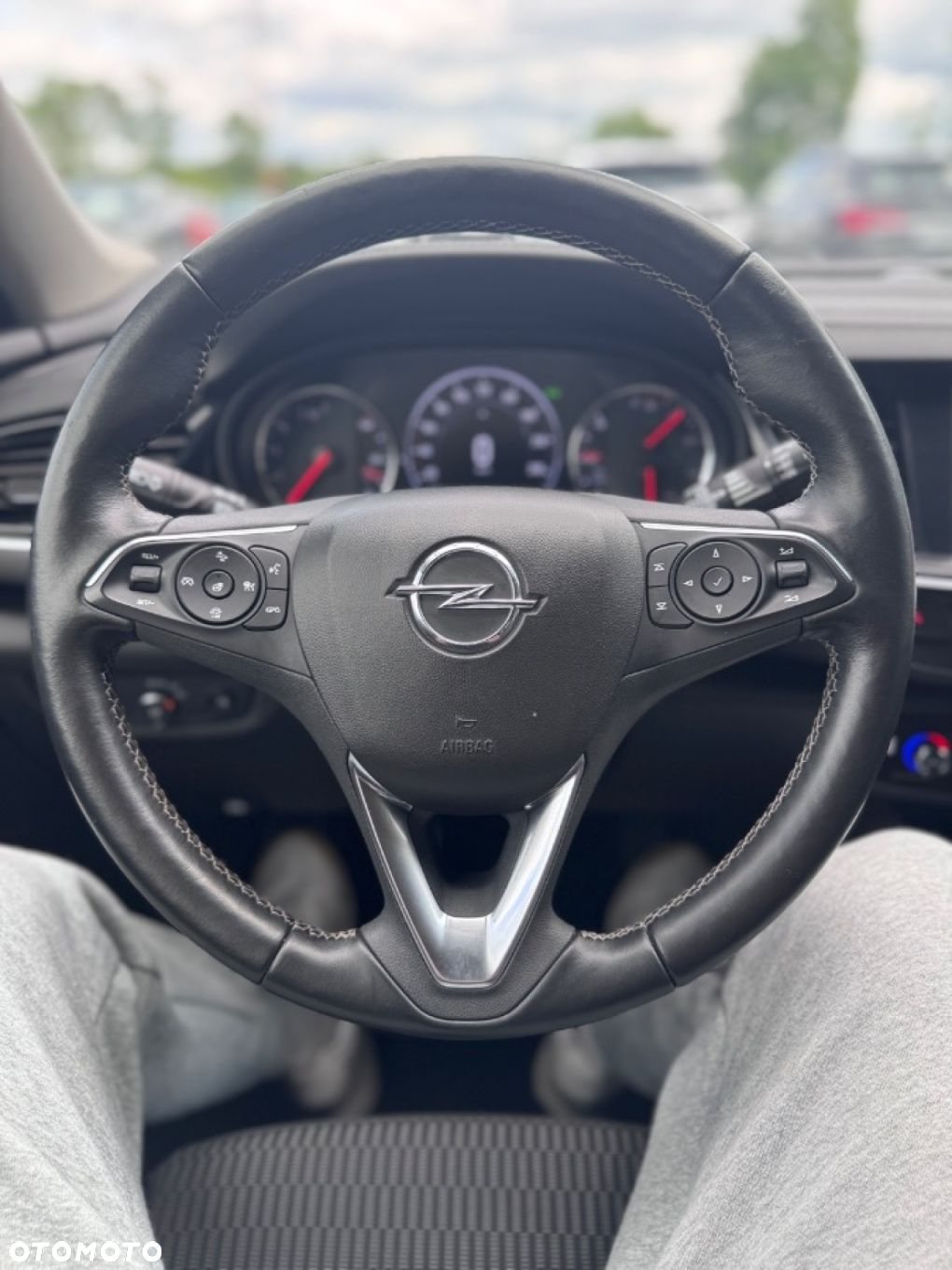 Opel Insignia - 18