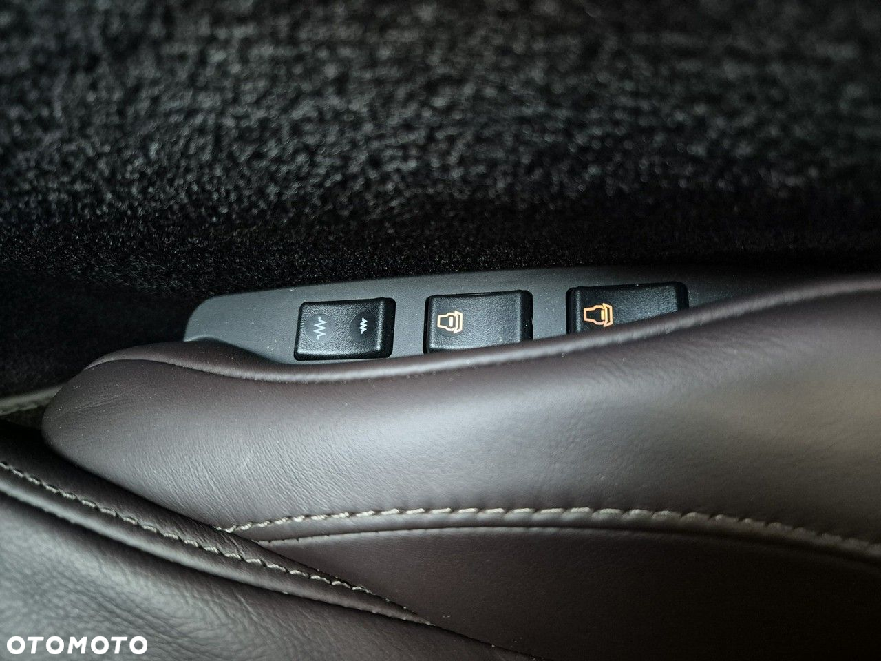 Aston Martin DB9 - 34