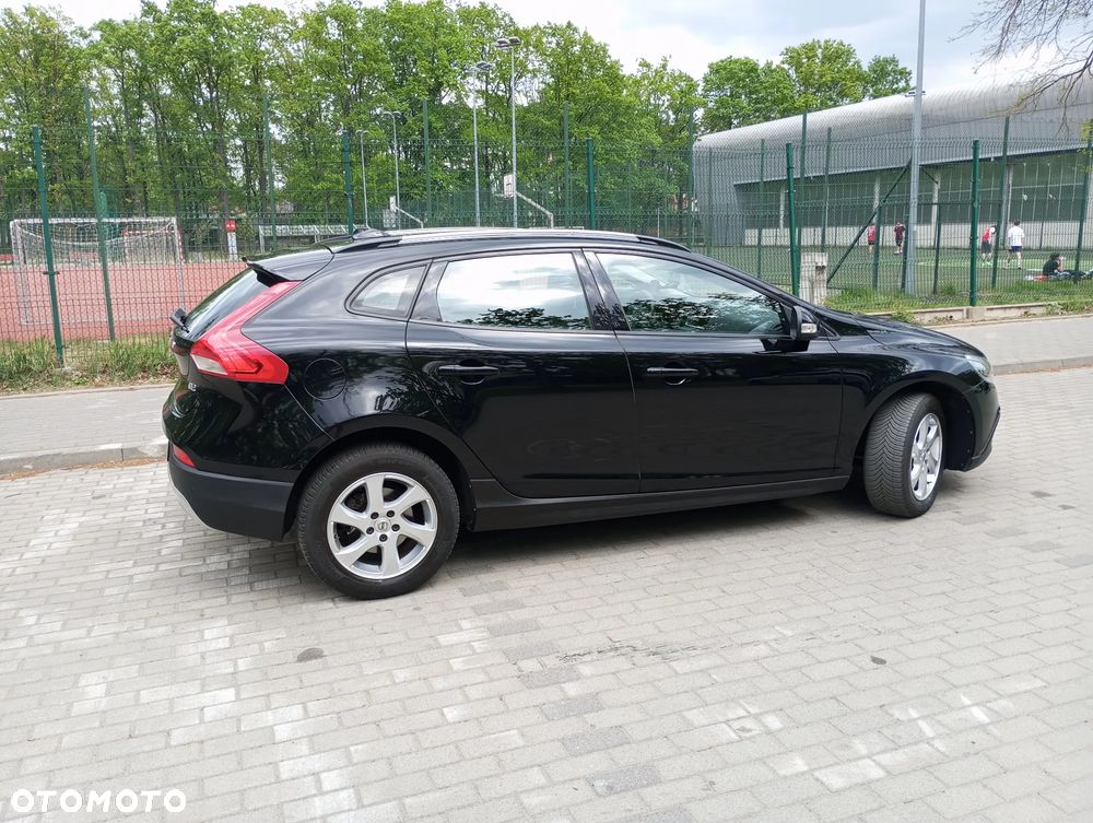 Volvo V40 Cross Country D2 Momentum - 3
