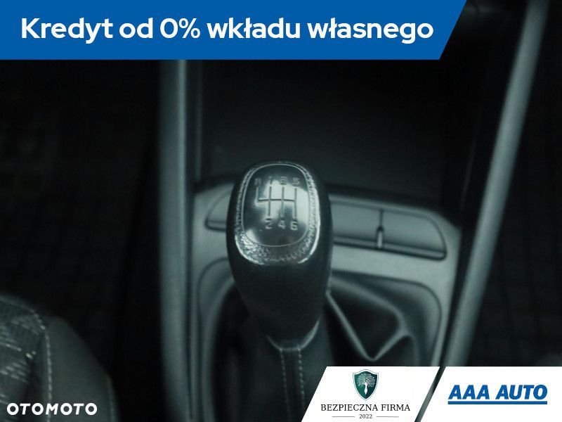 Kia Rio - 14