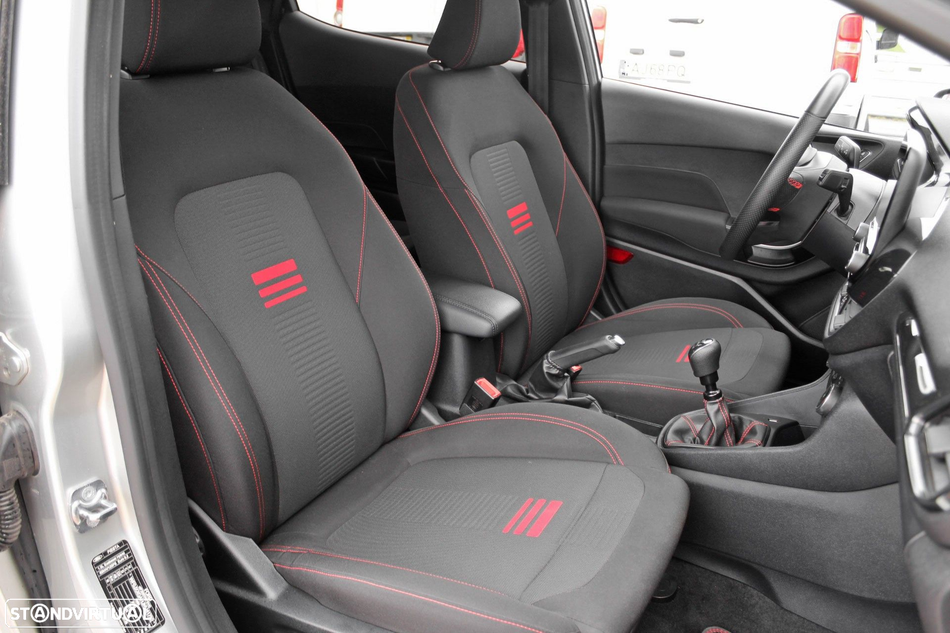 Ford Fiesta 1.0 EcoBoost MHEV ST-Line - 15