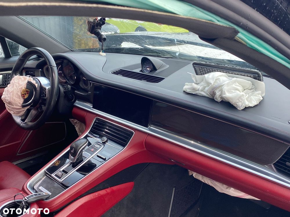 Porsche Panamera - 14