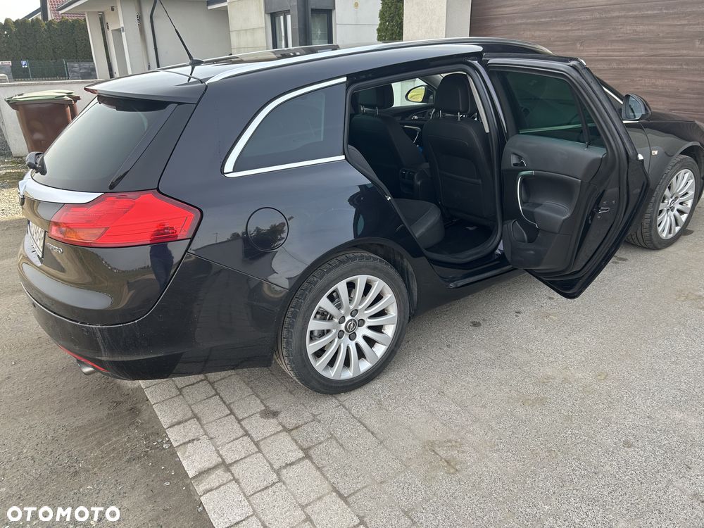Opel Insignia 2.0 Turbo - 9
