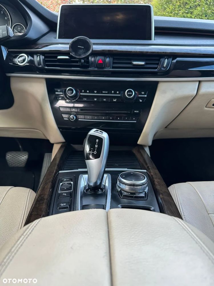 BMW X5 xDrive35i - 7
