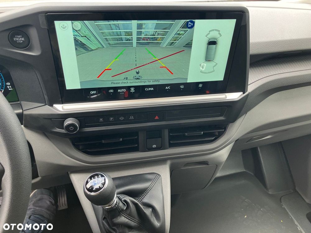 Volkswagen Transporter Transporter Furgon silnik: 2,0 l TDI 150 KM / skrzynia biegów: 6-biegowa manualna rozstaw osi: 3500 mm - 17