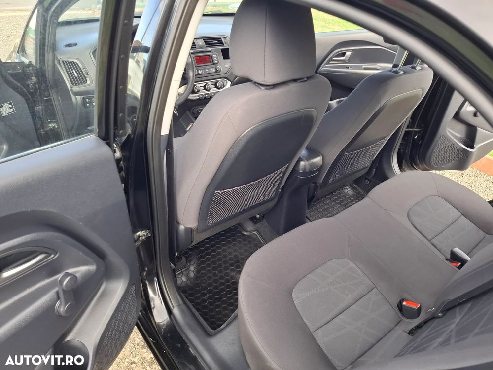 Kia Rio 1.1 CRDI Spirit - 6