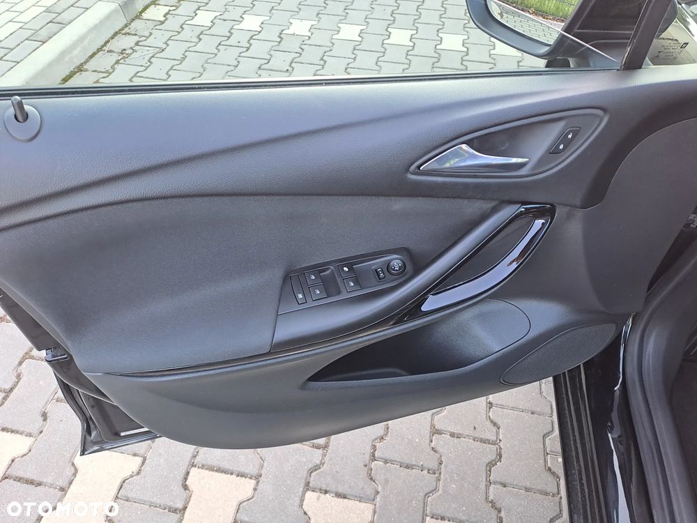 Opel Astra 1.4 Turbo Business - 16