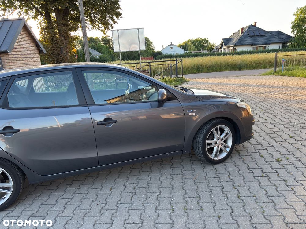 Hyundai i30 1.4 Classic - 7