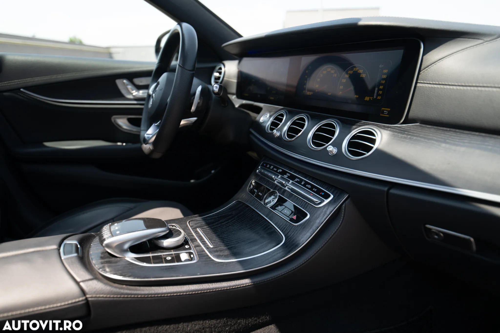 Mercedes-Benz E 220 d 9G-TRONIC AMG Line - 6