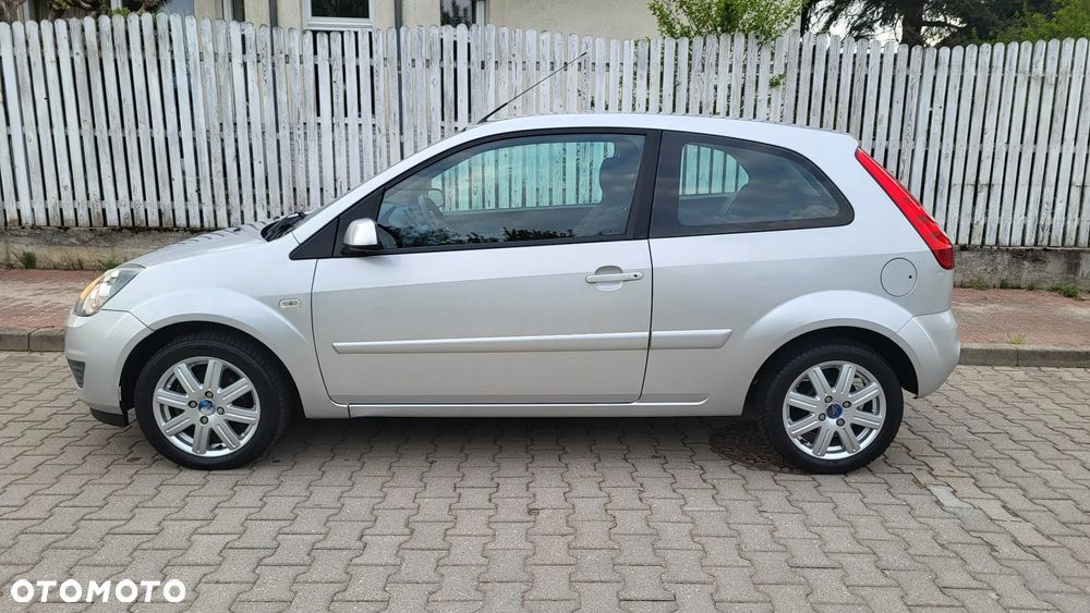 Ford Fiesta - 8