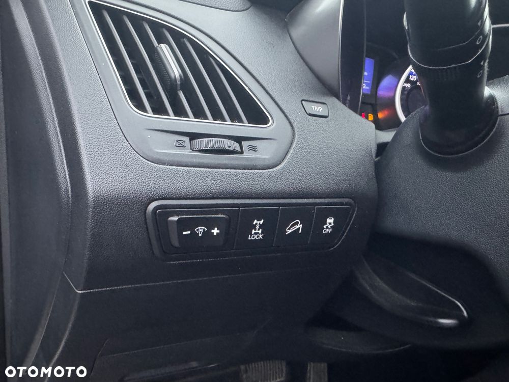 Hyundai ix35 2.0 CRDi 4WD Automatik Premium - 17