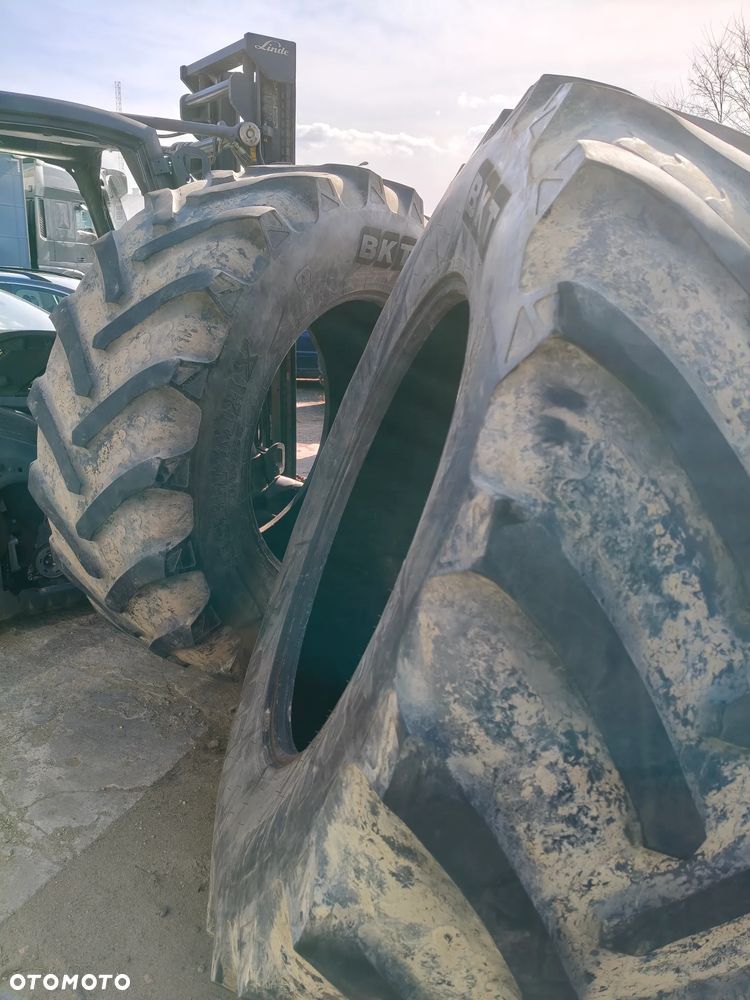 Opona opony rolnicze 710/70R42 BKT zachodnie - 1